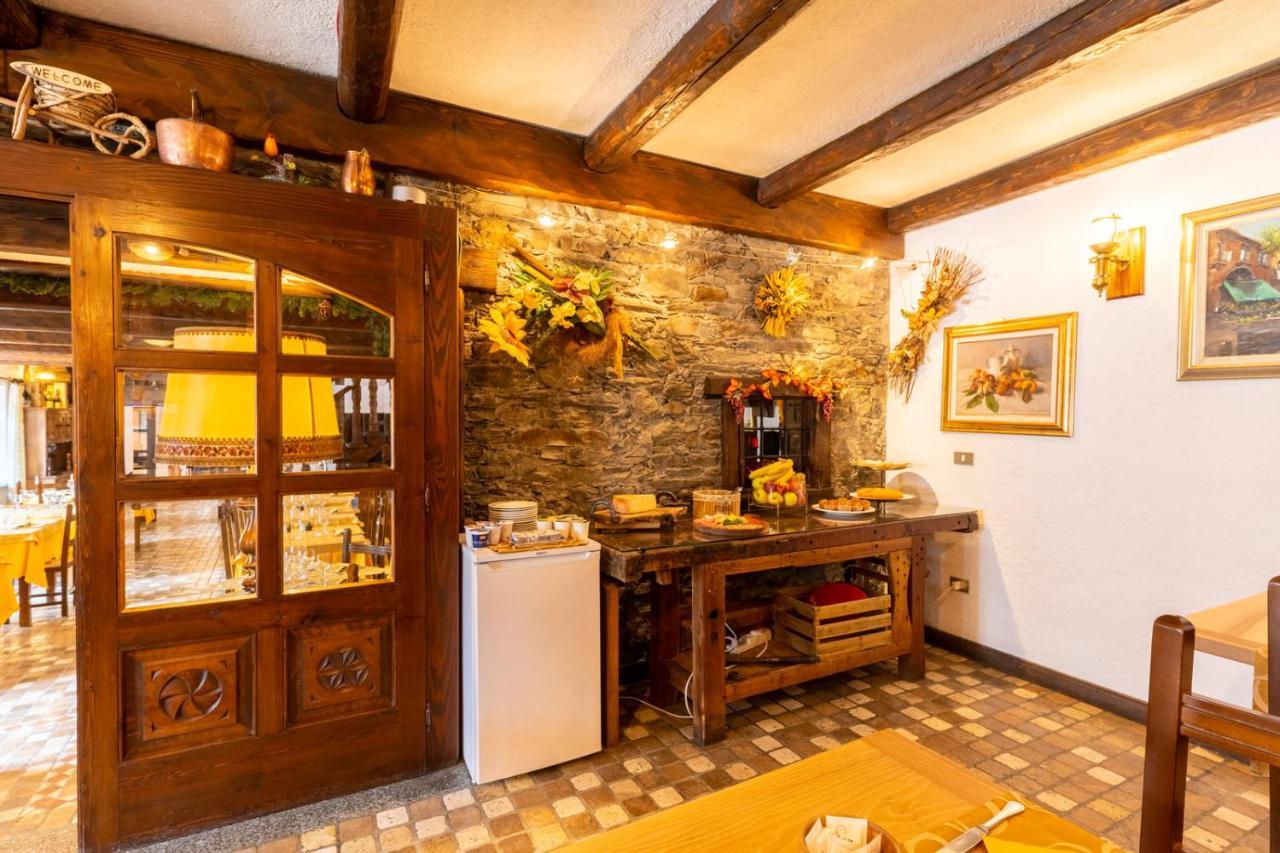 Hotel Des Alpes Saint-Rhemy-En-Bosses Extérieur photo