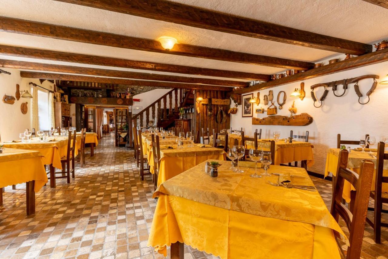 Hotel Des Alpes Saint-Rhemy-En-Bosses Extérieur photo