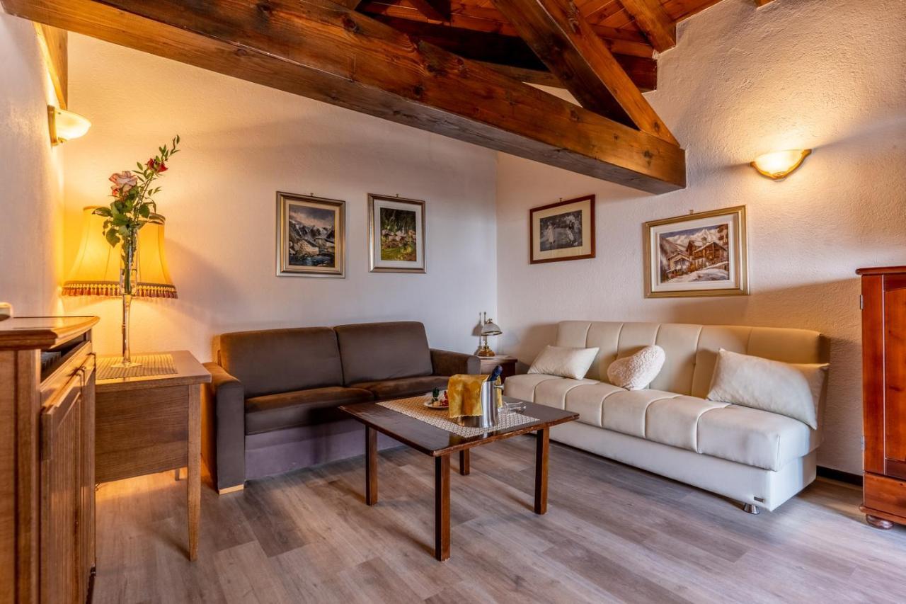 Hotel Des Alpes Saint-Rhemy-En-Bosses Extérieur photo