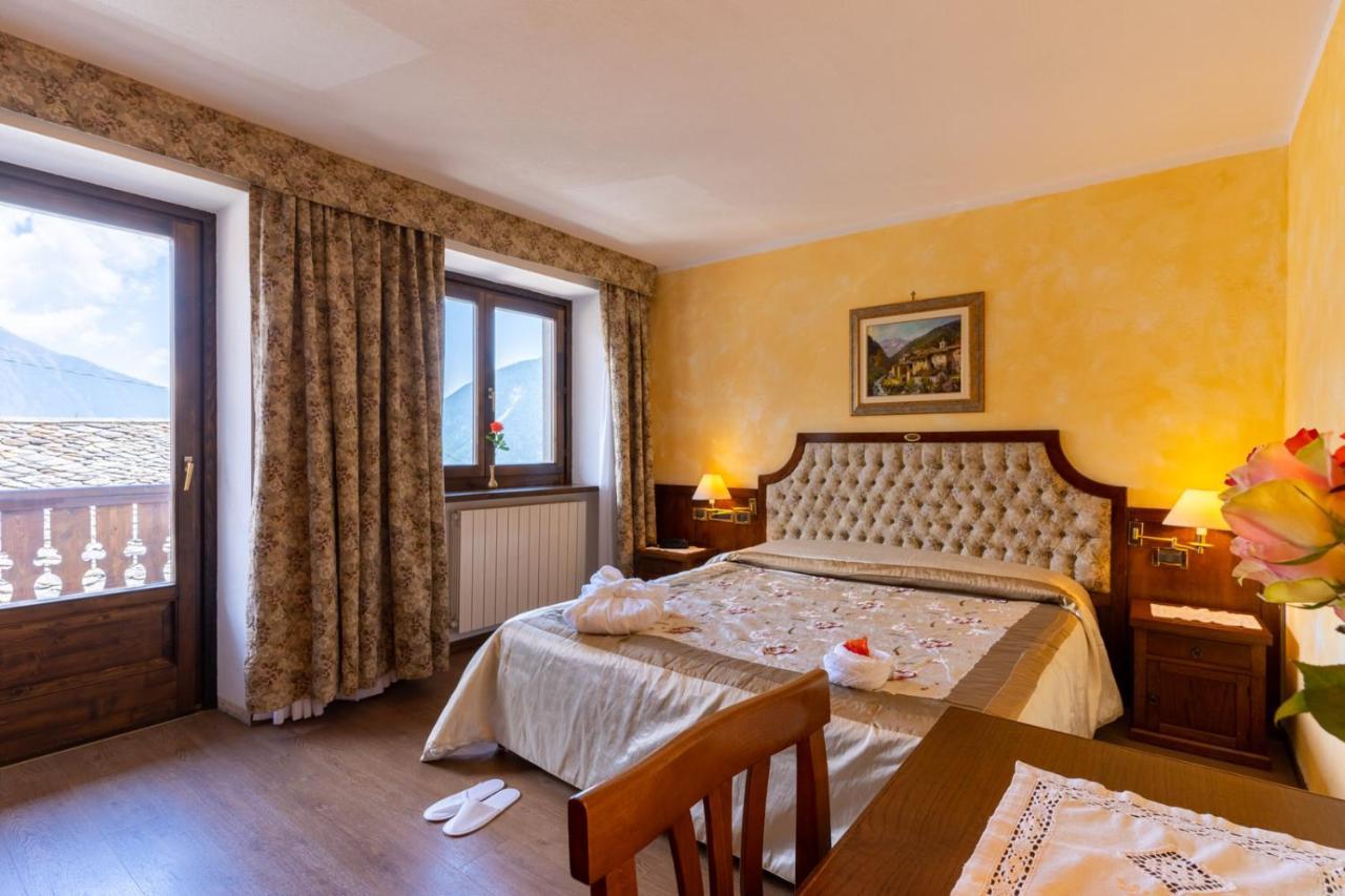 Hotel Des Alpes Saint-Rhemy-En-Bosses Extérieur photo