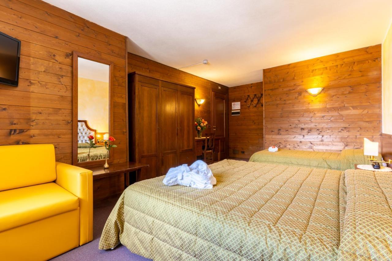 Hotel Des Alpes Saint-Rhemy-En-Bosses Extérieur photo