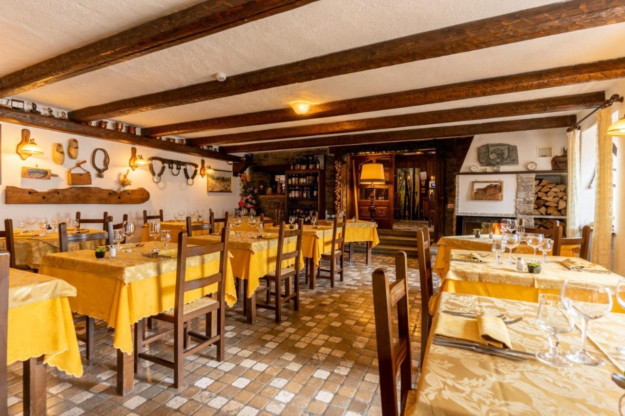 Hotel Des Alpes Saint-Rhemy-En-Bosses Extérieur photo