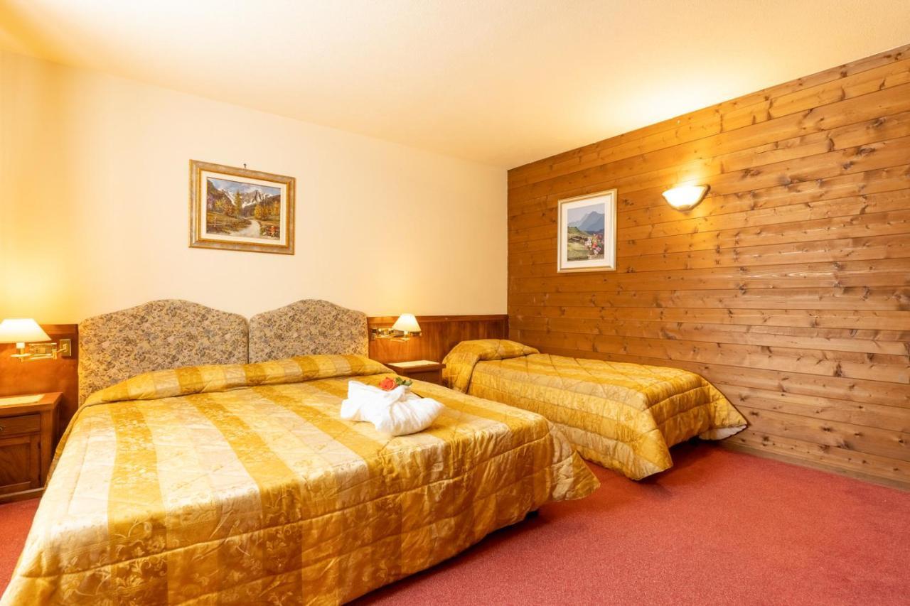 Hotel Des Alpes Saint-Rhemy-En-Bosses Extérieur photo