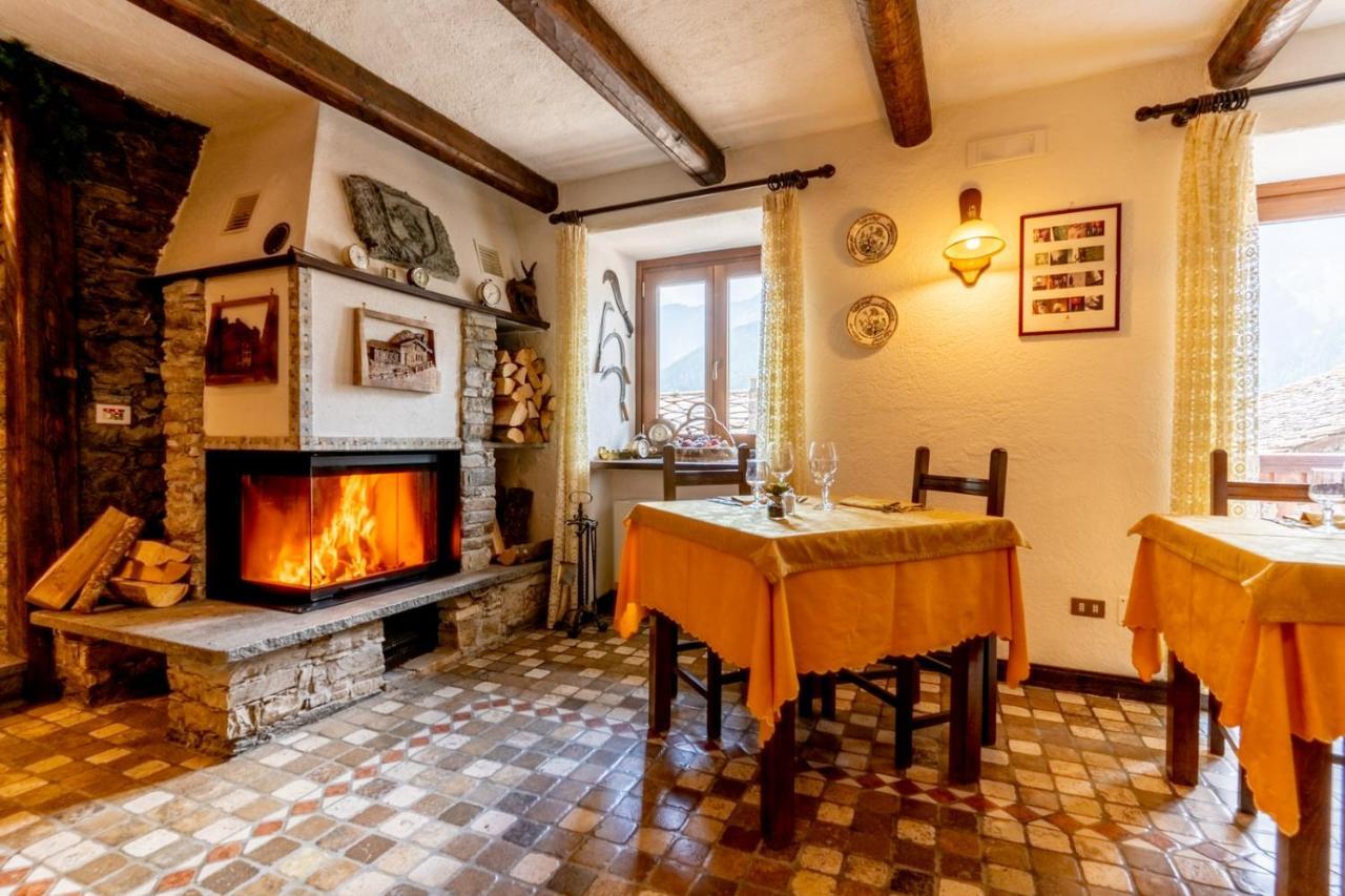 Hotel Des Alpes Saint-Rhemy-En-Bosses Extérieur photo