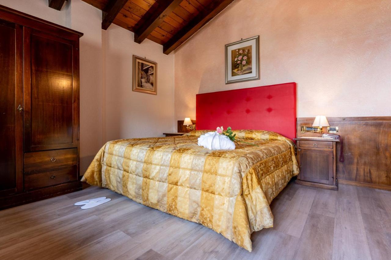 Hotel Des Alpes Saint-Rhemy-En-Bosses Extérieur photo