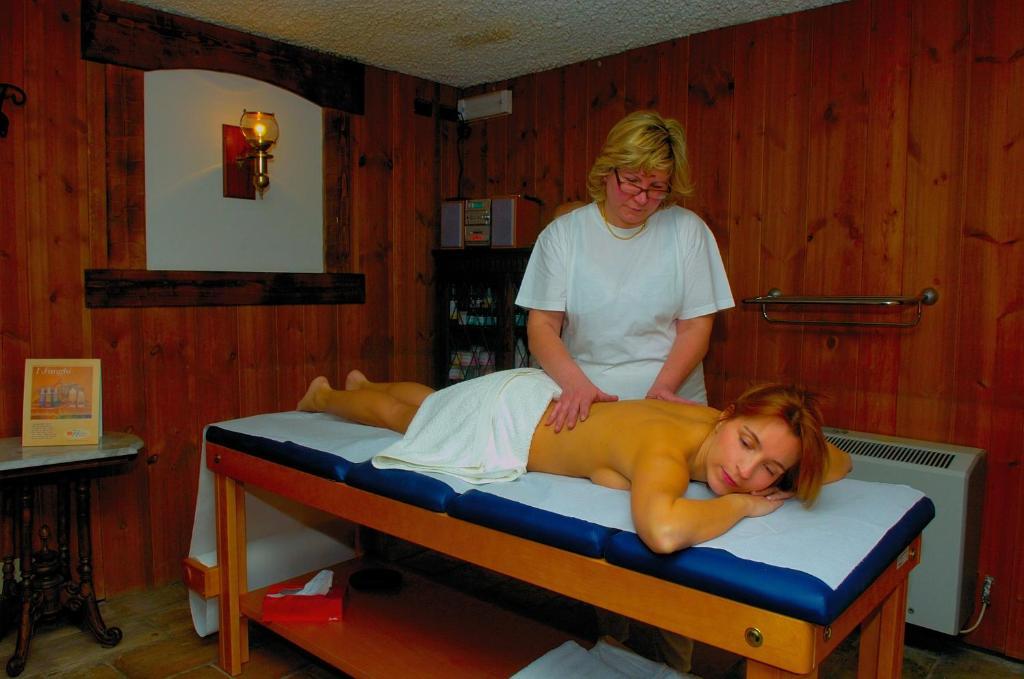 Hotel Des Alpes Saint-Rhemy-En-Bosses Extérieur photo